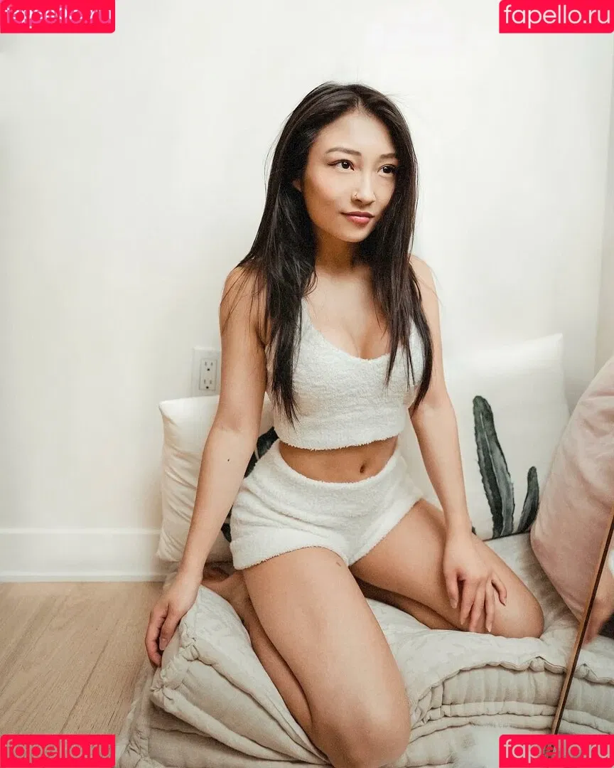 1260479805 / iseetan / seethefunny / siitan.irl Onlyfans Photo Gallery 