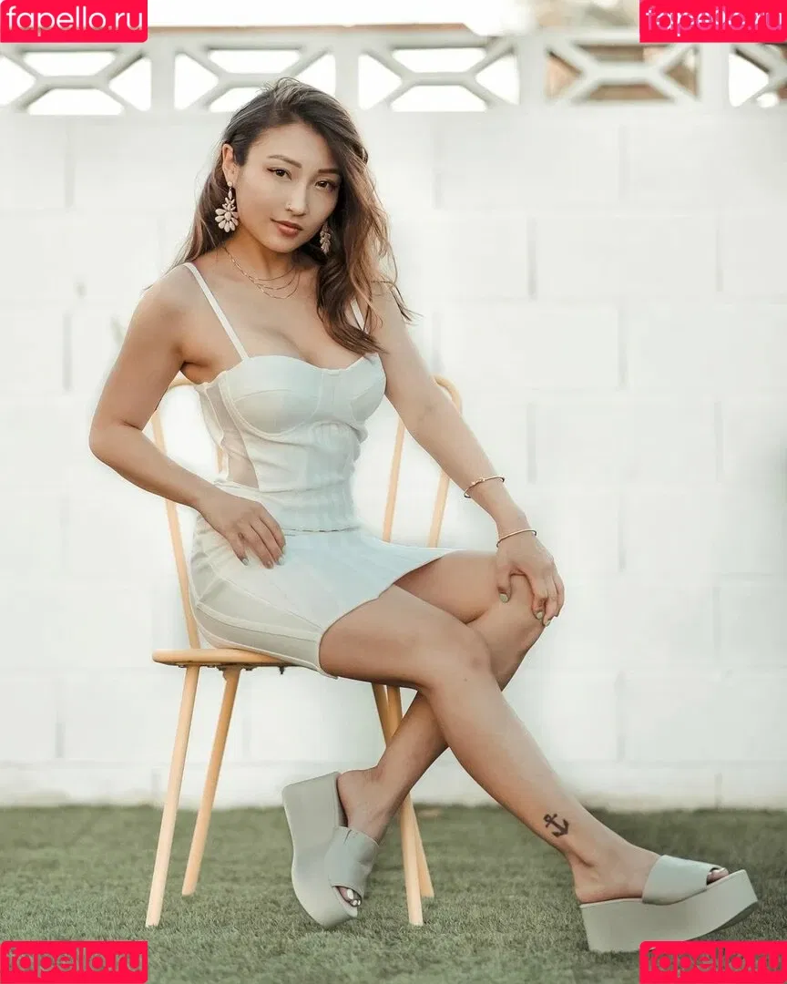 1260479805 / iseetan / seethefunny / siitan.irl Onlyfans Photo Gallery 