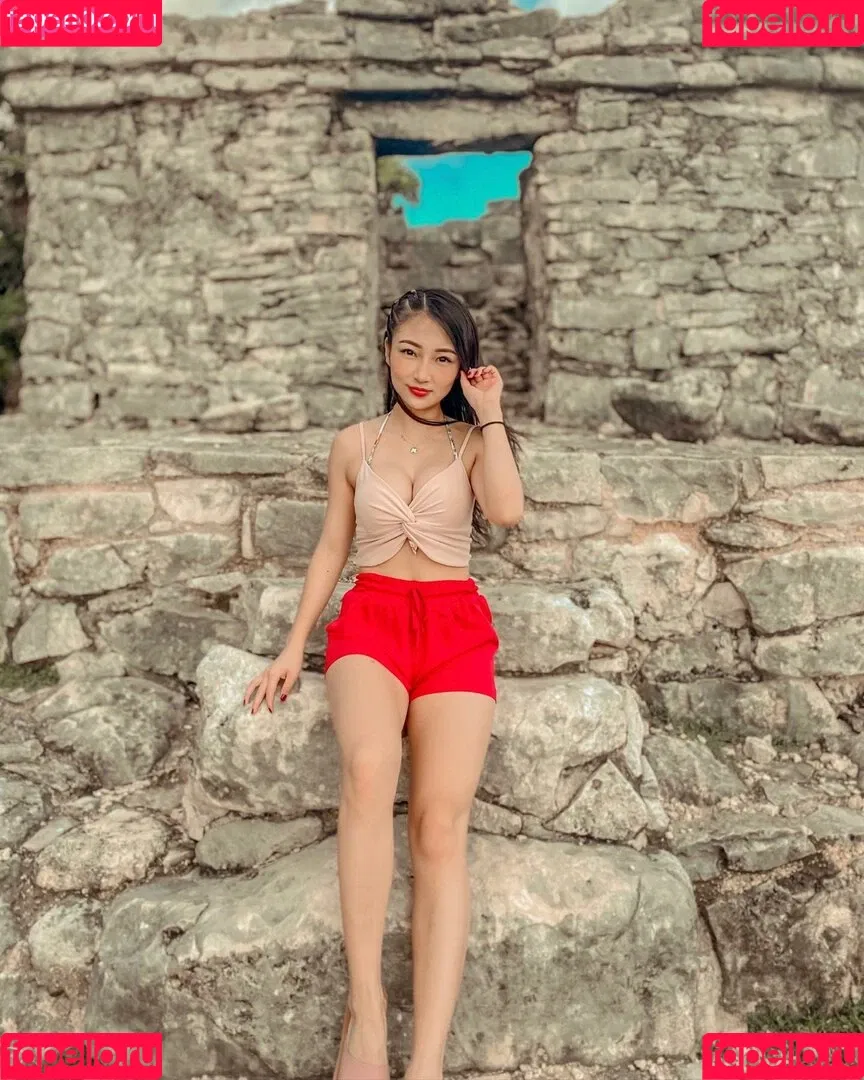 1260479805 / iseetan / seethefunny / siitan.irl Onlyfans Photo Gallery 