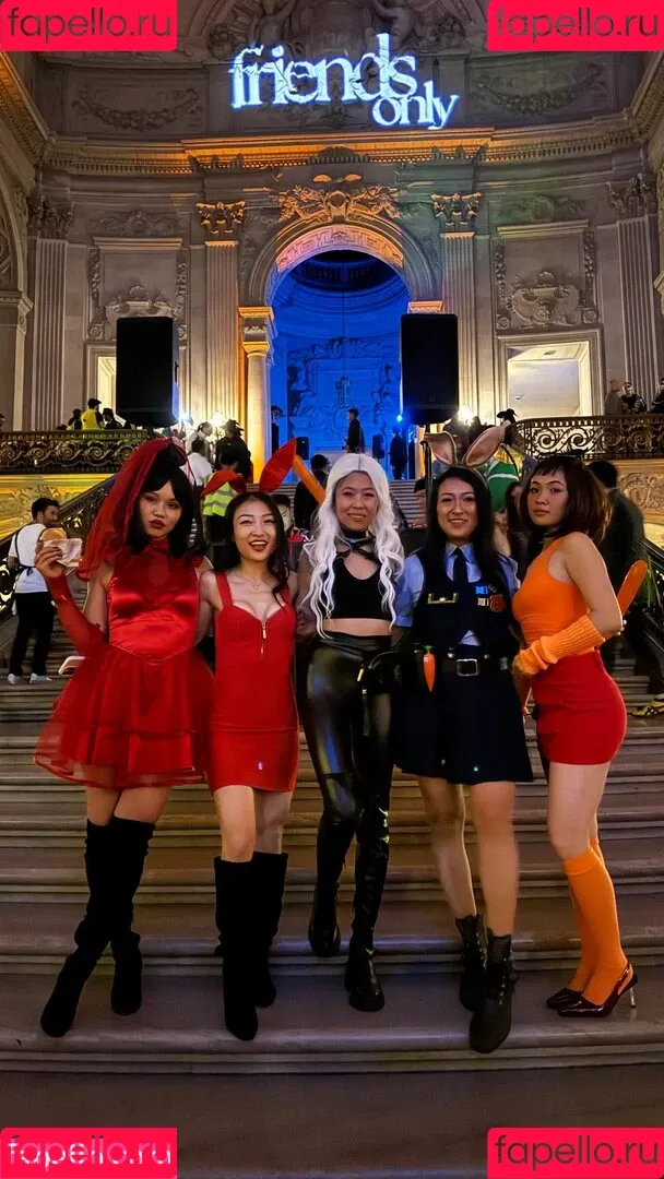 1260479805 / iseetan / seethefunny / siitan.irl Onlyfans Photo Gallery 