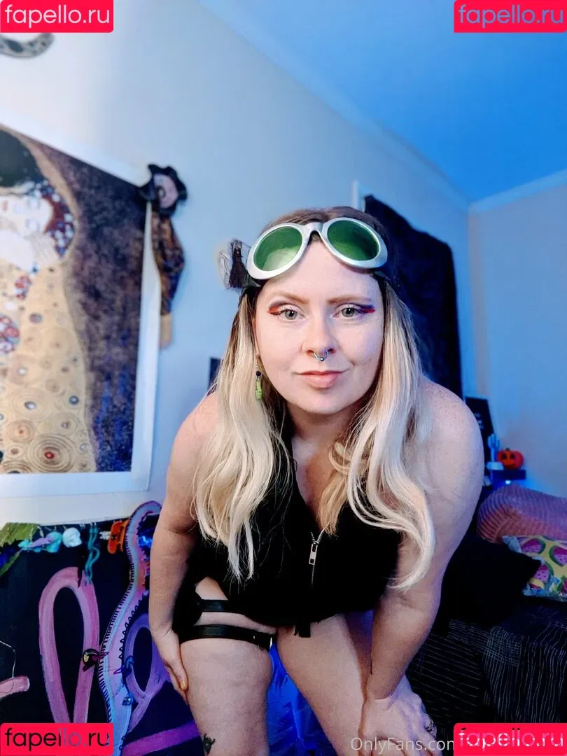 chellelovesu / chellesilverstein Onlyfans Photo Gallery 