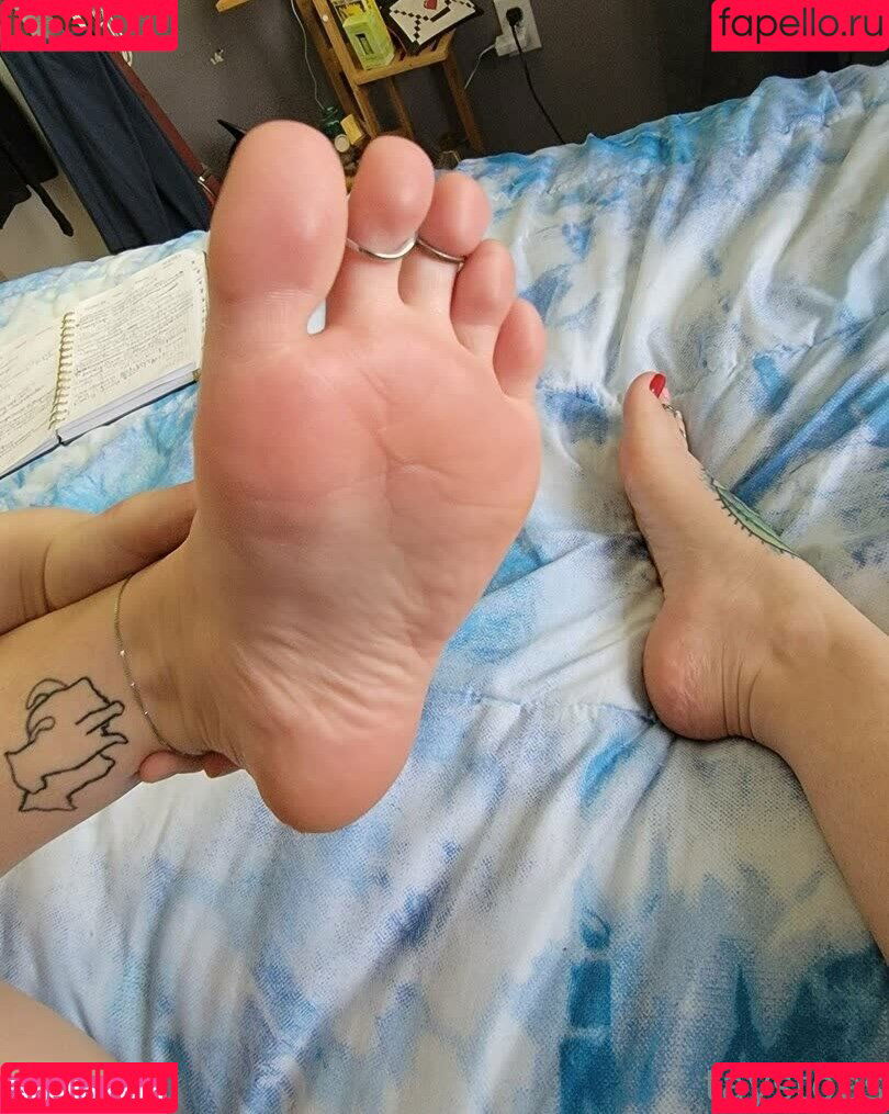 taystoes Onlyfans Photo Gallery 