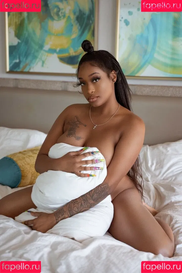 Vvs Diamond / iamvvsdiamond / itsvvsdiamond Onlyfans Photo Gallery 