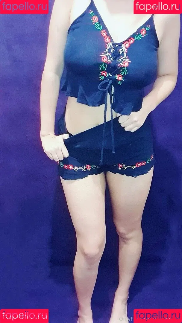 stingraish / stingrhe__ Onlyfans Photo Gallery 