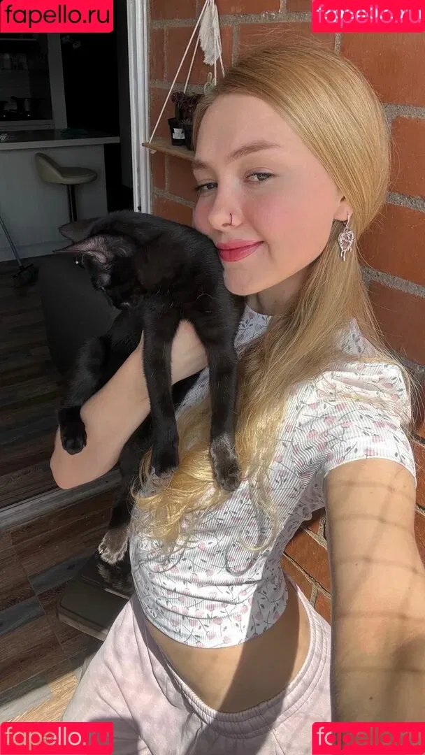 kitty__sophie / kitty_sophie / kittysophie.art / kittysophie01 Onlyfans Photo Gallery 