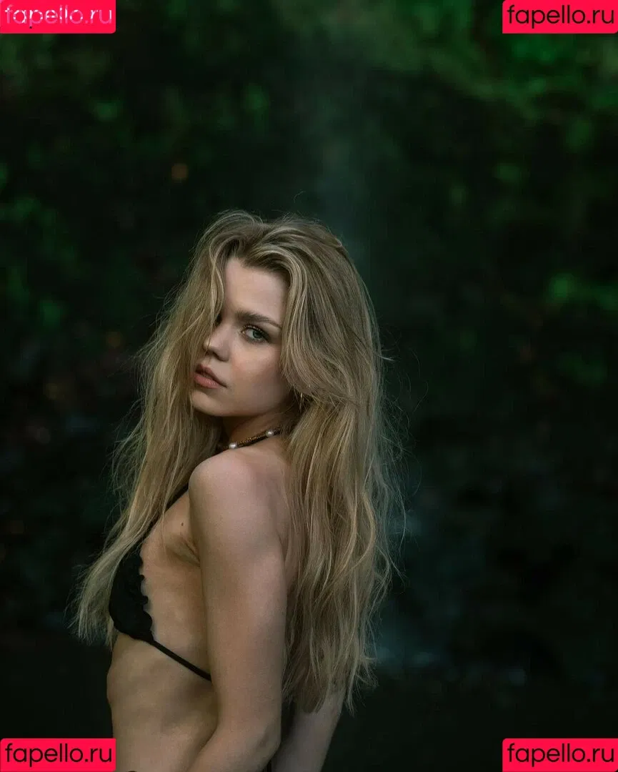 Lea Pietsch / lea Onlyfans Photo Gallery 