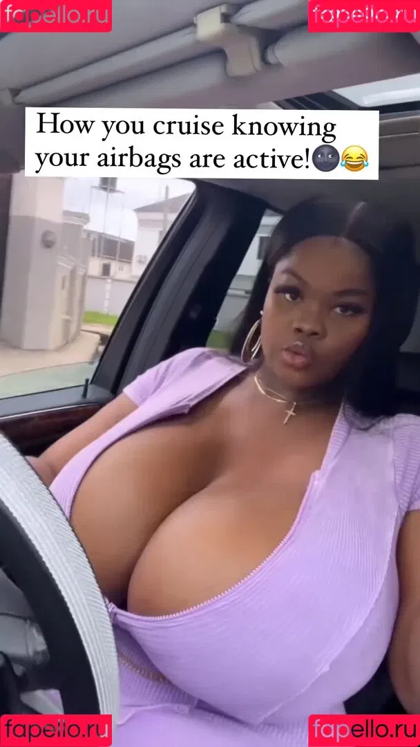 Chioma Lovv / chiomalovv Onlyfans Photo Gallery 