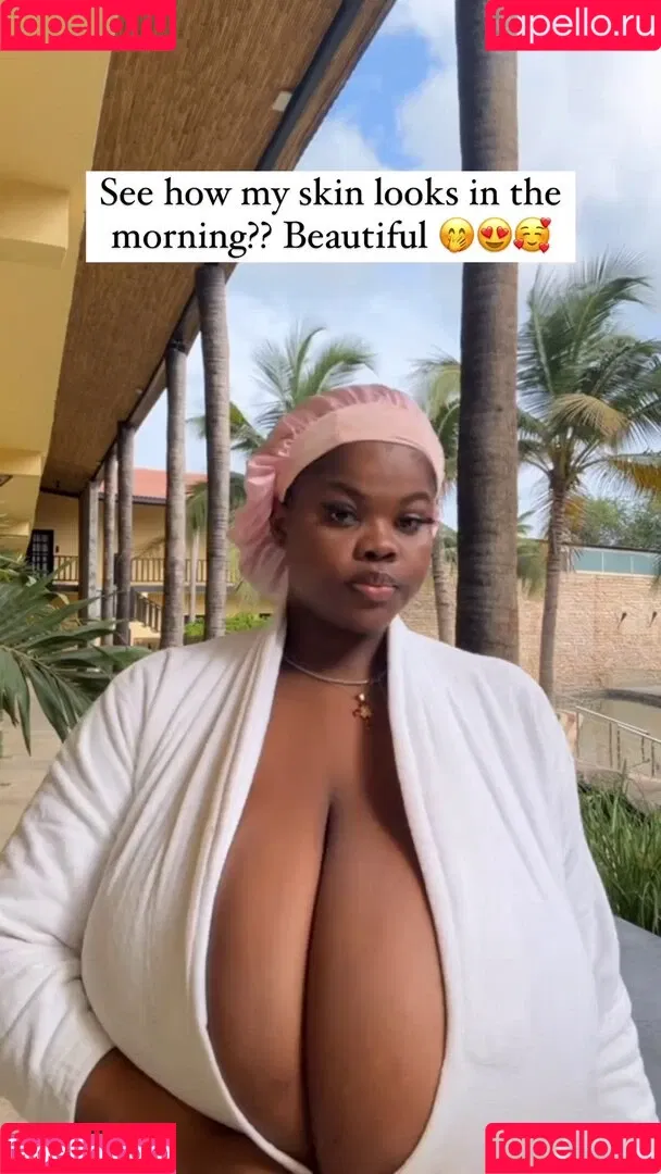 Chioma Lovv / chiomalovv Onlyfans Photo Gallery 