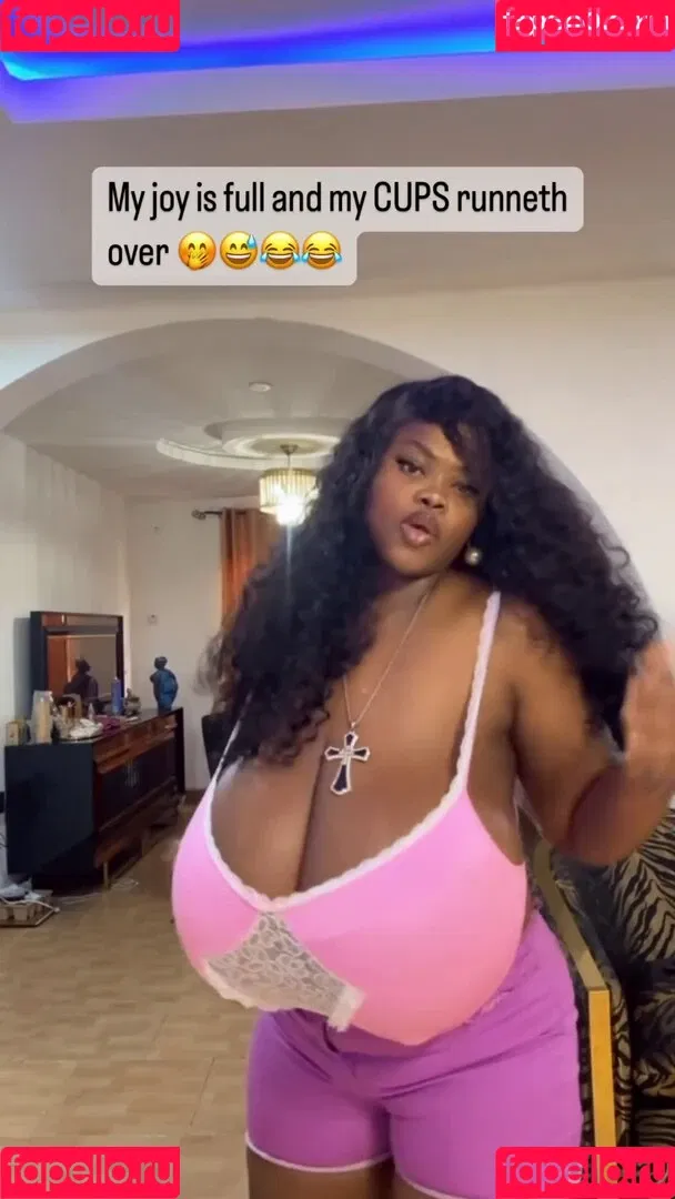 Chioma Lovv / chiomalovv Onlyfans Photo Gallery 