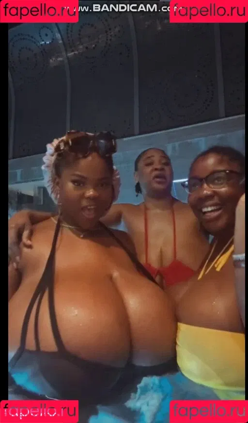 Chioma Lovv / chiomalovv Onlyfans Photo Gallery 