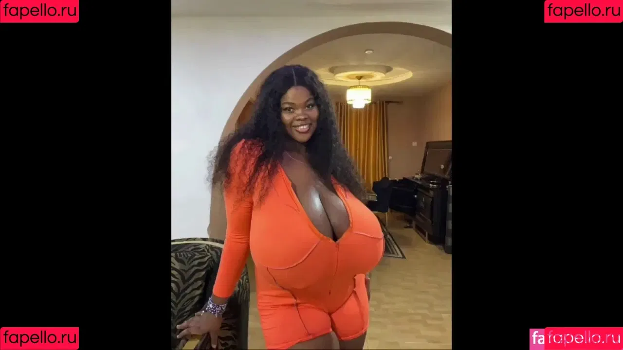 Chioma Lovv / chiomalovv Onlyfans Photo Gallery 