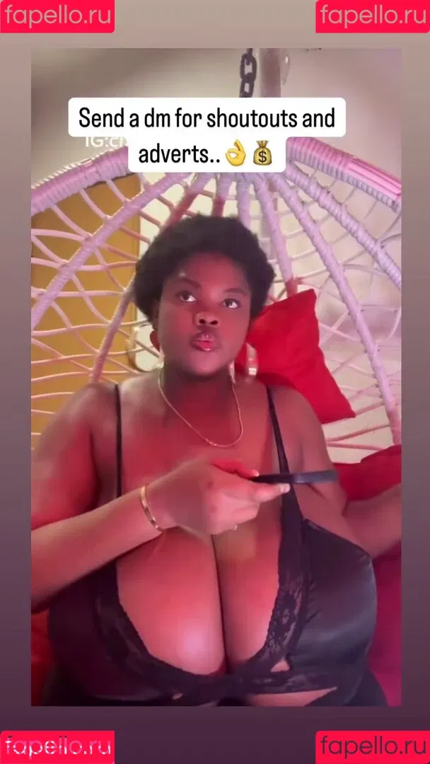 Chioma Lovv / chiomalovv Onlyfans Photo Gallery 