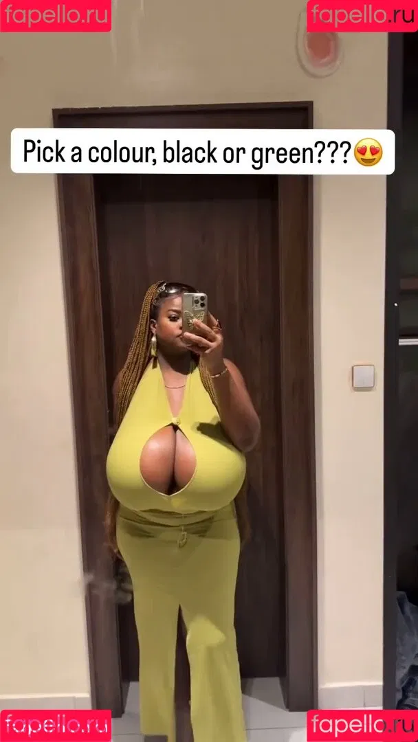 Chioma Lovv / chiomalovv Onlyfans Photo Gallery 