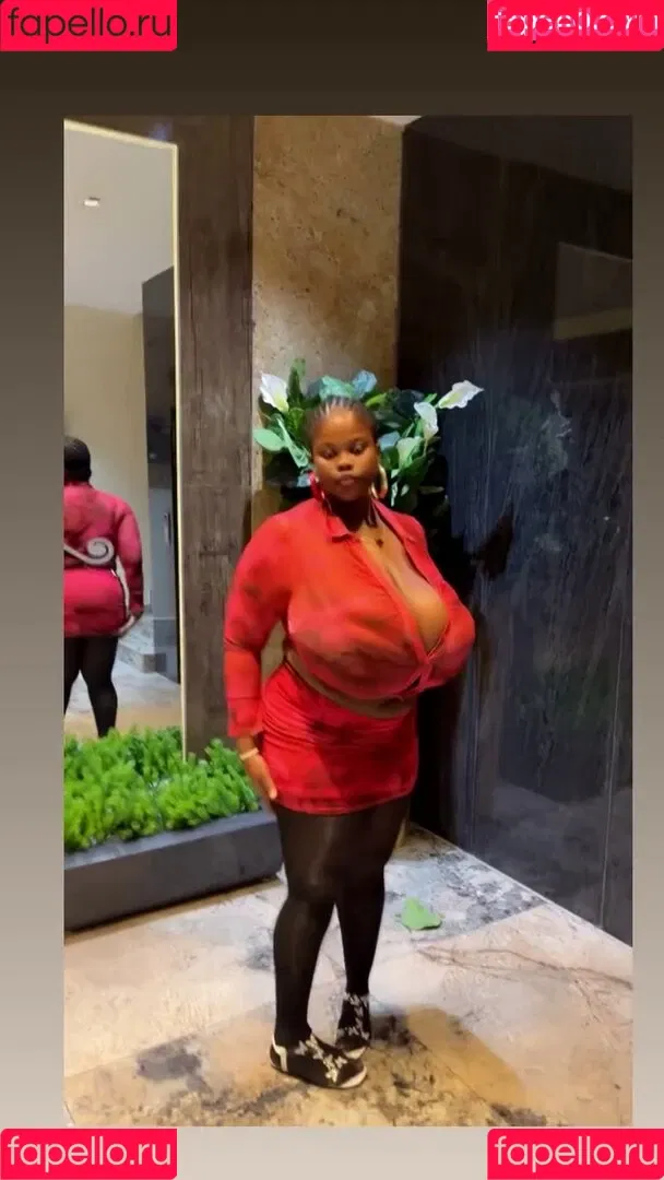 Chioma Lovv / chiomalovv Onlyfans Photo Gallery 