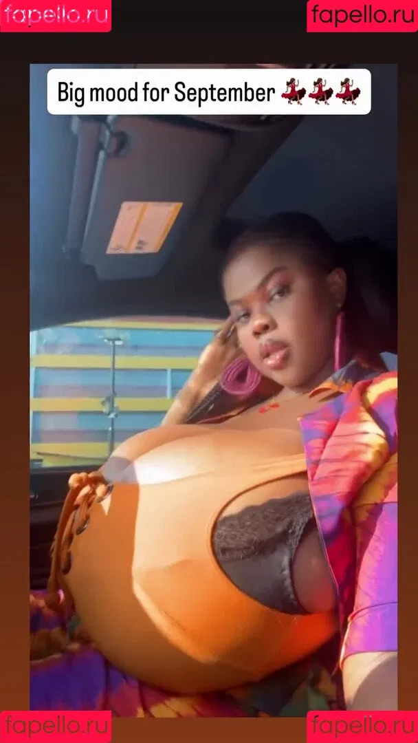 Chioma Lovv / chiomalovv Onlyfans Photo Gallery 