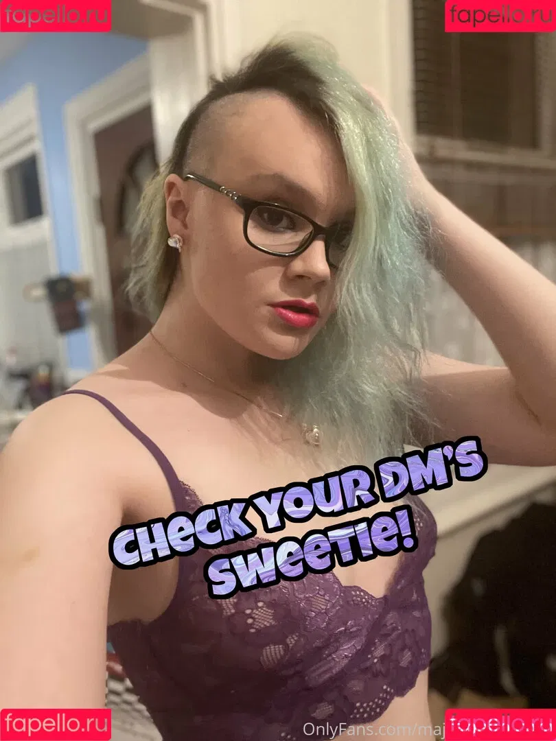 dude_you_fugly / majesticafunicorn / majesticnudes Onlyfans Photo Gallery 