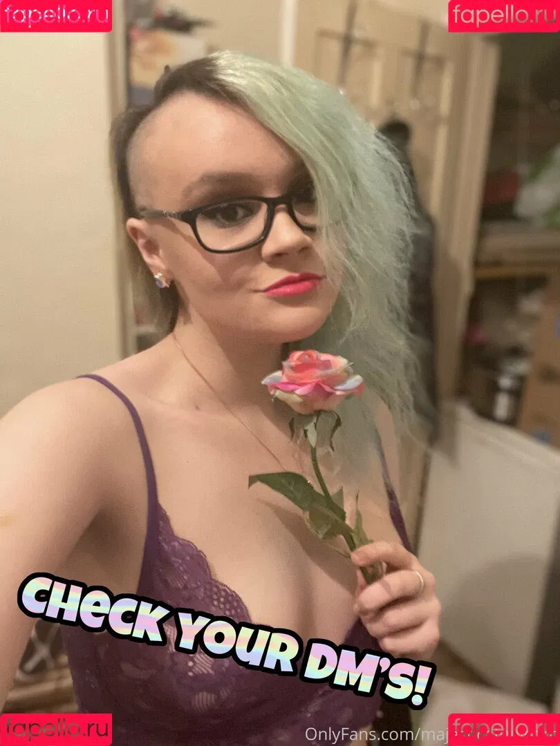 dude_you_fugly / majesticafunicorn / majesticnudes Onlyfans Photo Gallery 