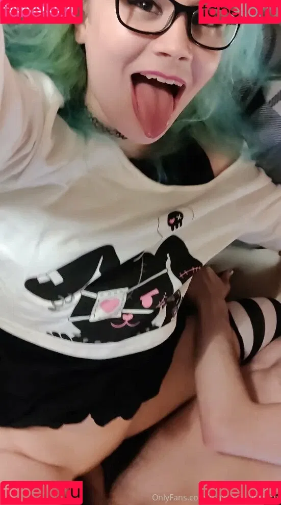 dude_you_fugly / majesticafunicorn / majesticnudes Onlyfans Photo Gallery 