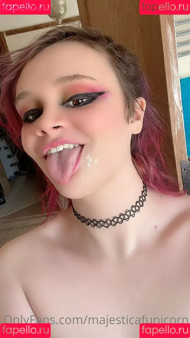 dude_you_fugly / majesticafunicorn / majesticnudes Onlyfans Photo Gallery 