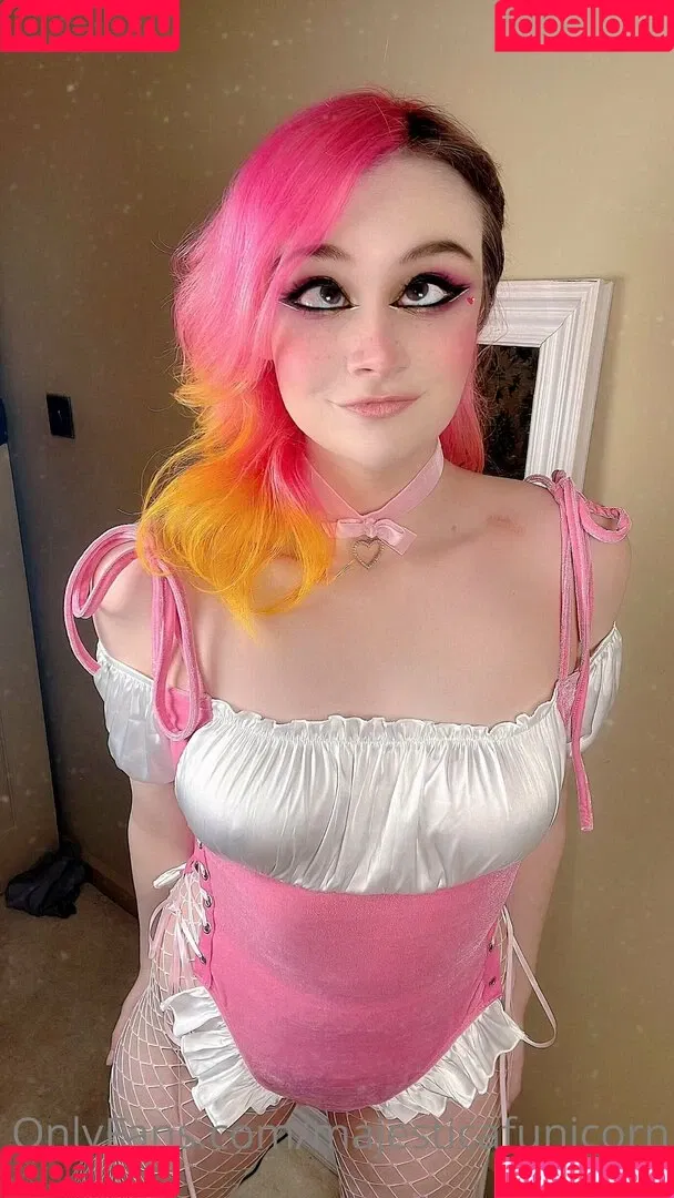 dude_you_fugly / majesticafunicorn / majesticnudes Onlyfans Photo Gallery 