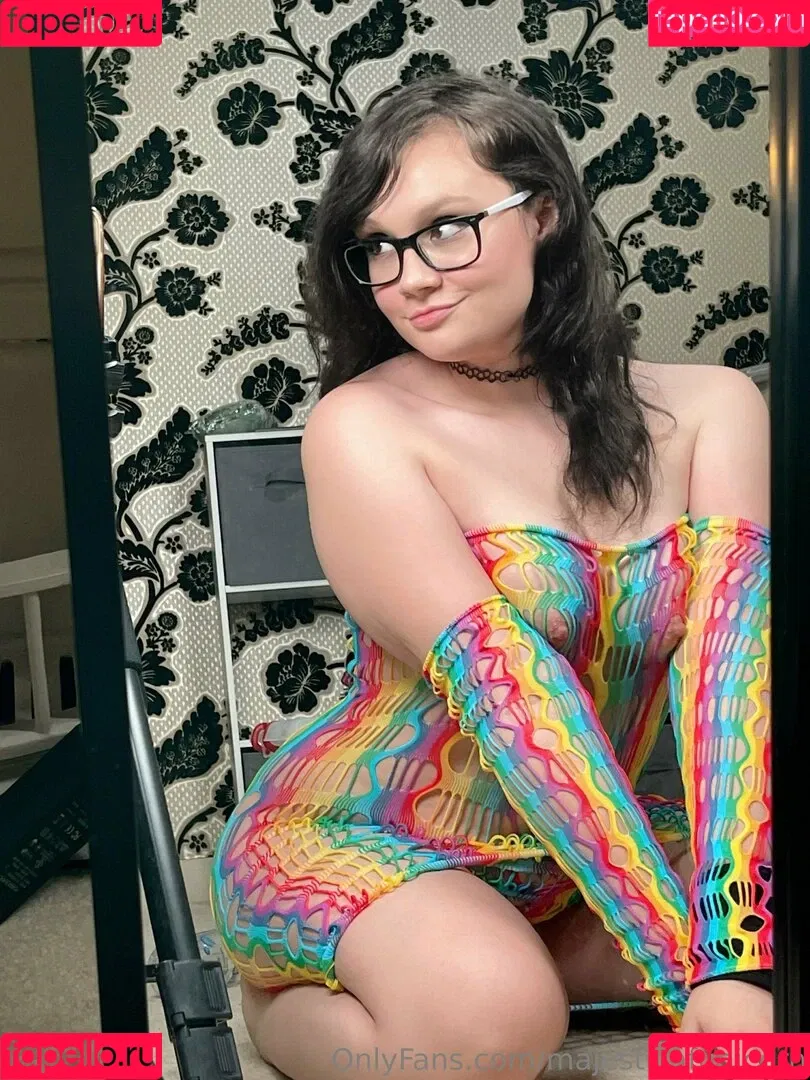 dude_you_fugly / majesticafunicorn / majesticnudes Onlyfans Photo Gallery 