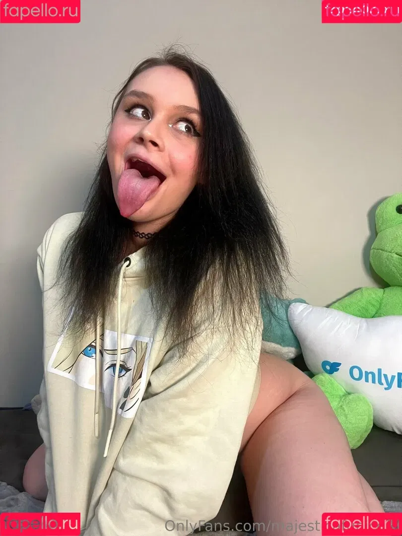 dude_you_fugly / majesticafunicorn / majesticnudes Onlyfans Photo Gallery 