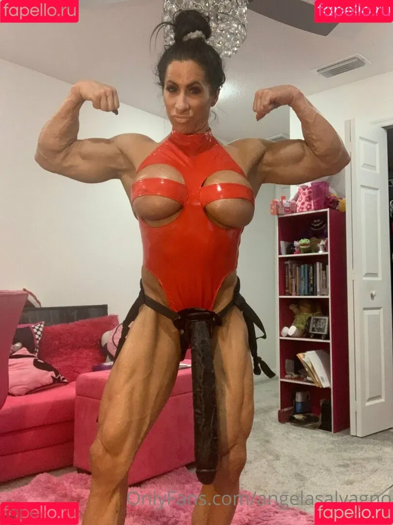 angelasalvagno / muscleexotica Onlyfans Photo Gallery 