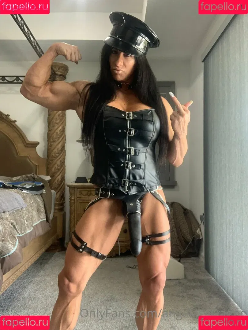 angelasalvagno / muscleexotica Onlyfans Photo Gallery 