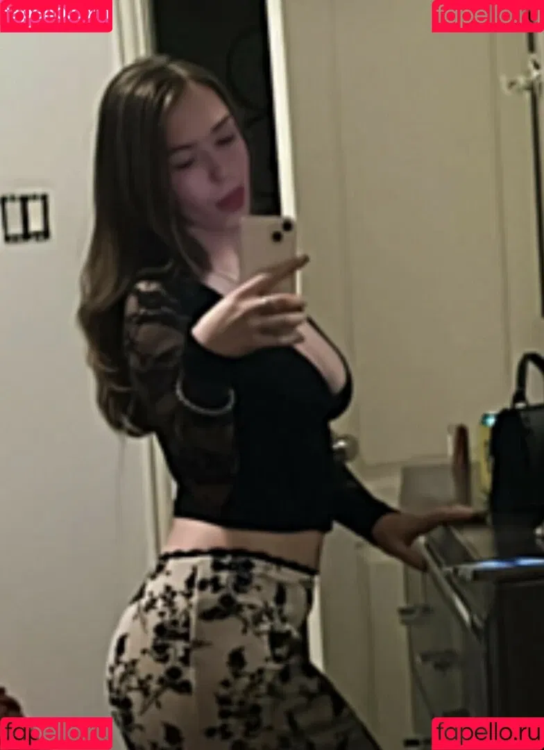 LexxlovesSex / llexxloves / youngggbloodd Onlyfans Photo Gallery 