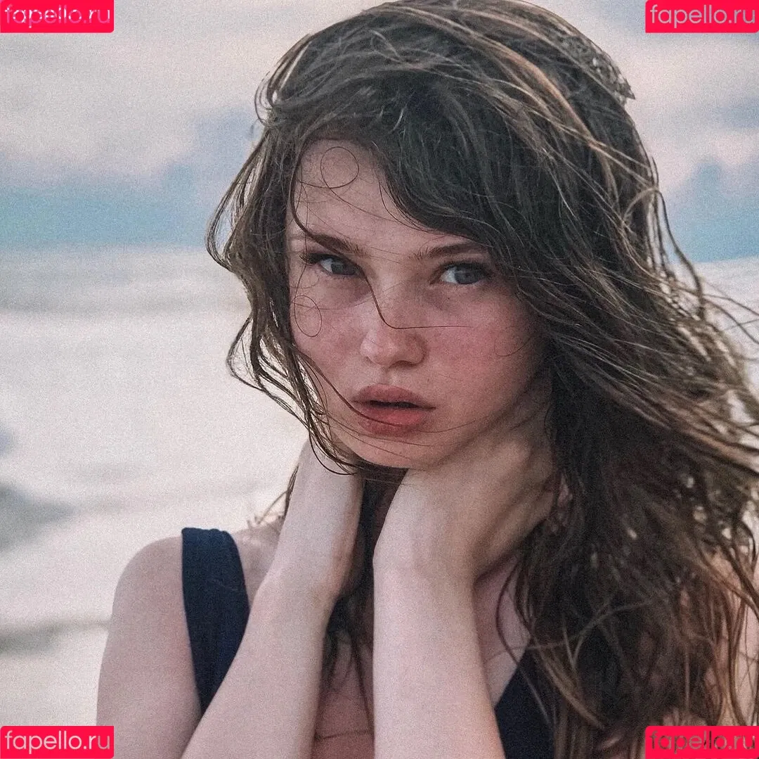 _evaannaa_ / anna eva / evaanna / evaanna_ / evaannaa Onlyfans Photo Gallery 