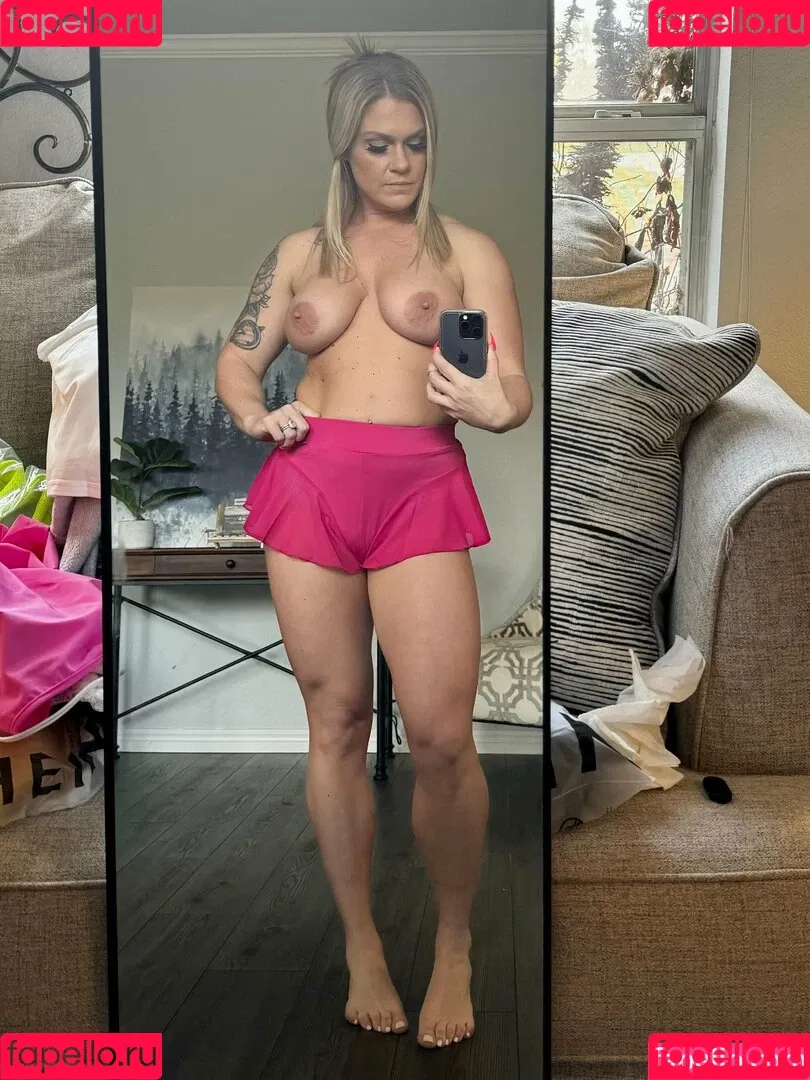 sadie_andrews / sadieandrews Onlyfans Photo Gallery 