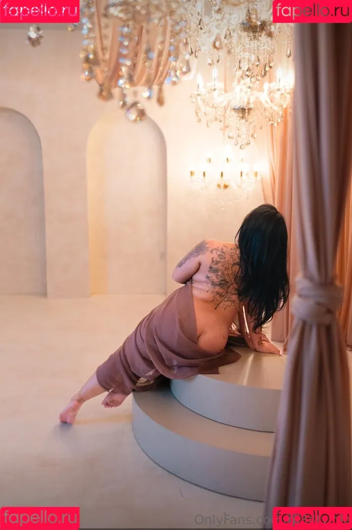 Mee Wang / m34tymeeow / meeciwang Onlyfans Photo Gallery 