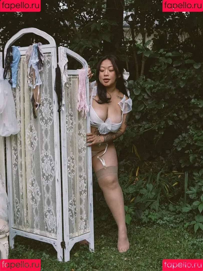 Mee Wang / m34tymeeow / meeciwang Onlyfans Photo Gallery 