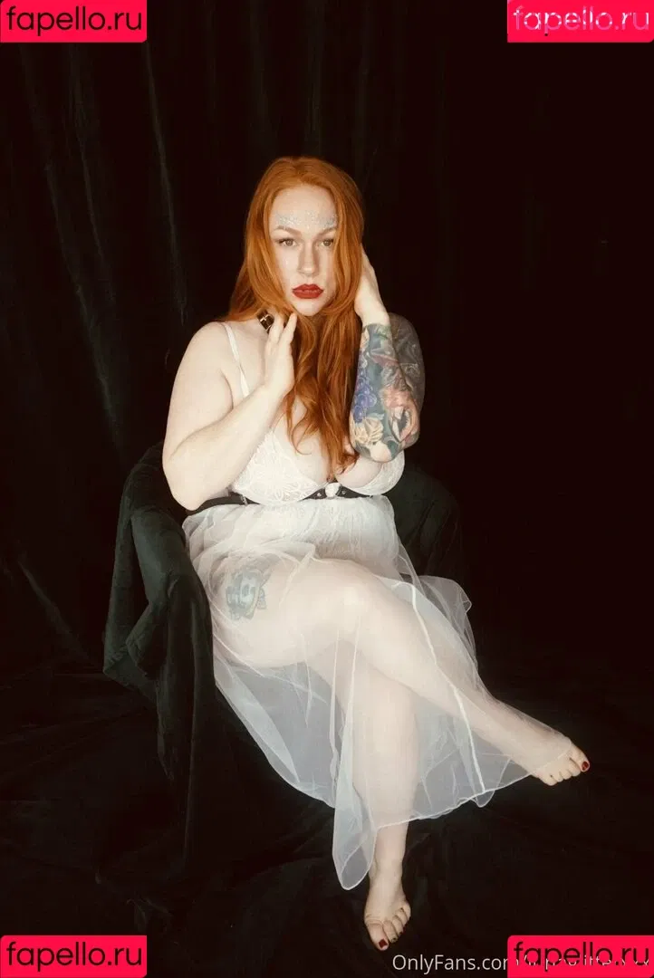 bigmcevoy / ellafuchsfree Onlyfans Photo Gallery 