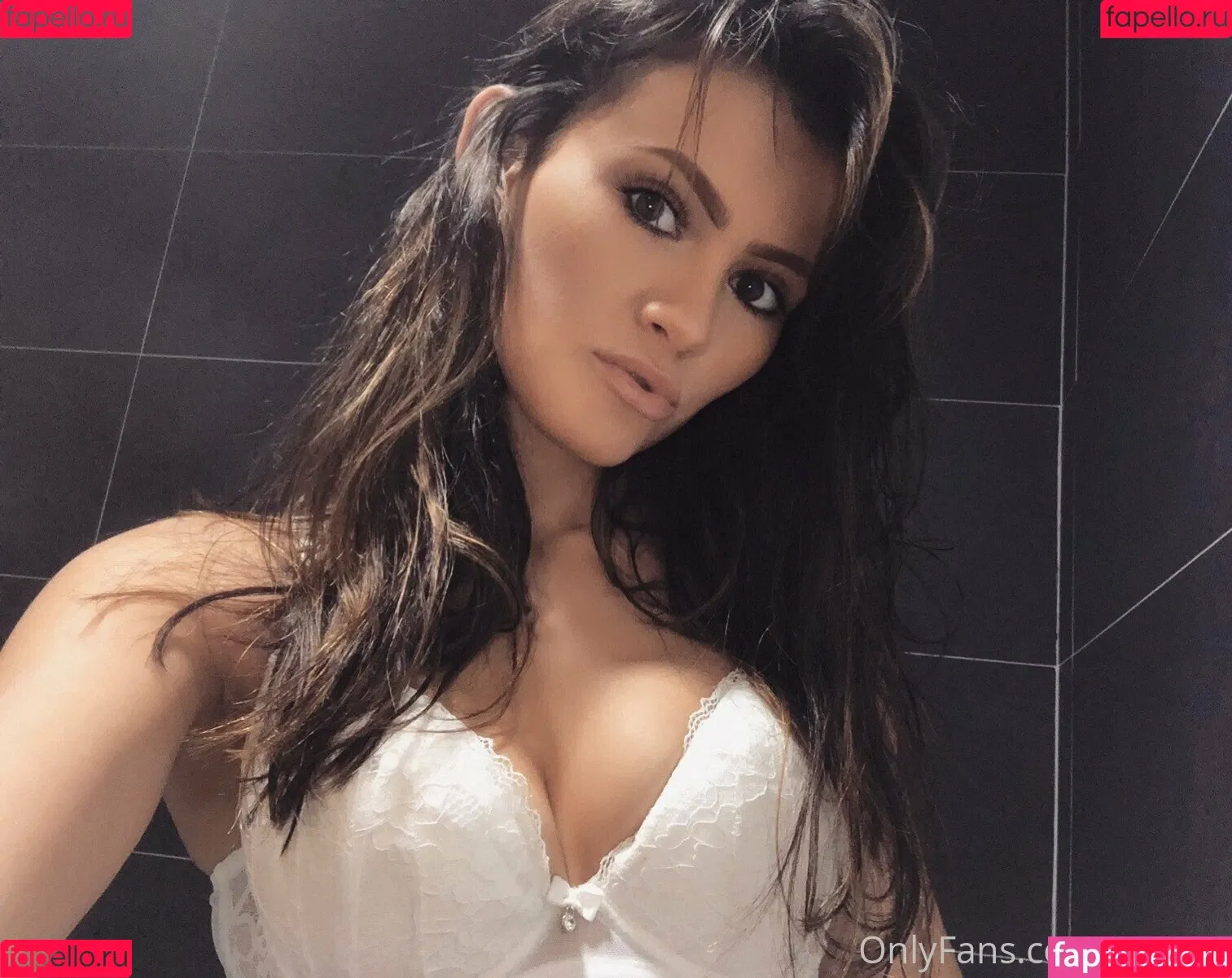 british_bananna / britishamianna Onlyfans Photo Gallery 