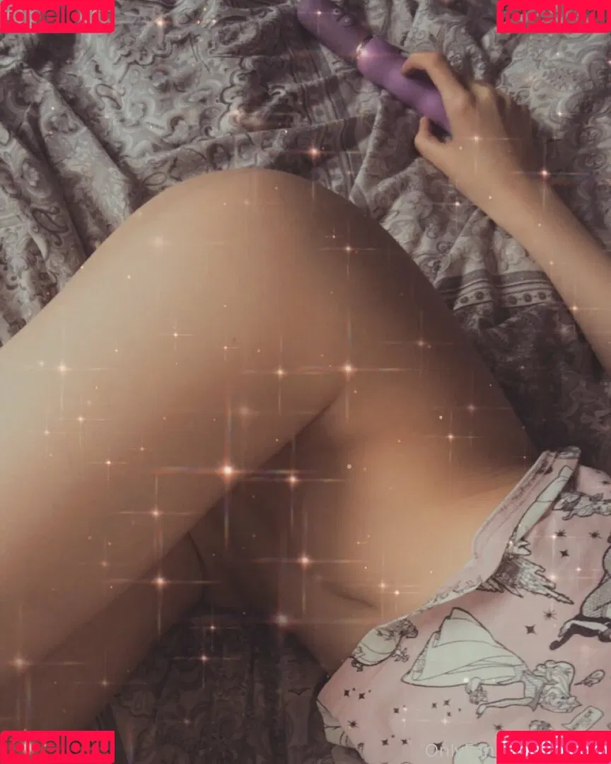 british_bananna / britishamianna Onlyfans Photo Gallery 