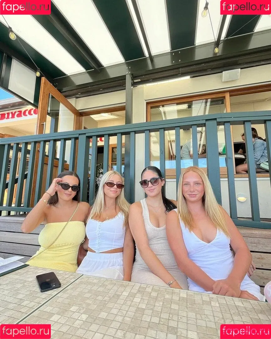 Ella Midgley / ellamiidgley Onlyfans Photo Gallery 