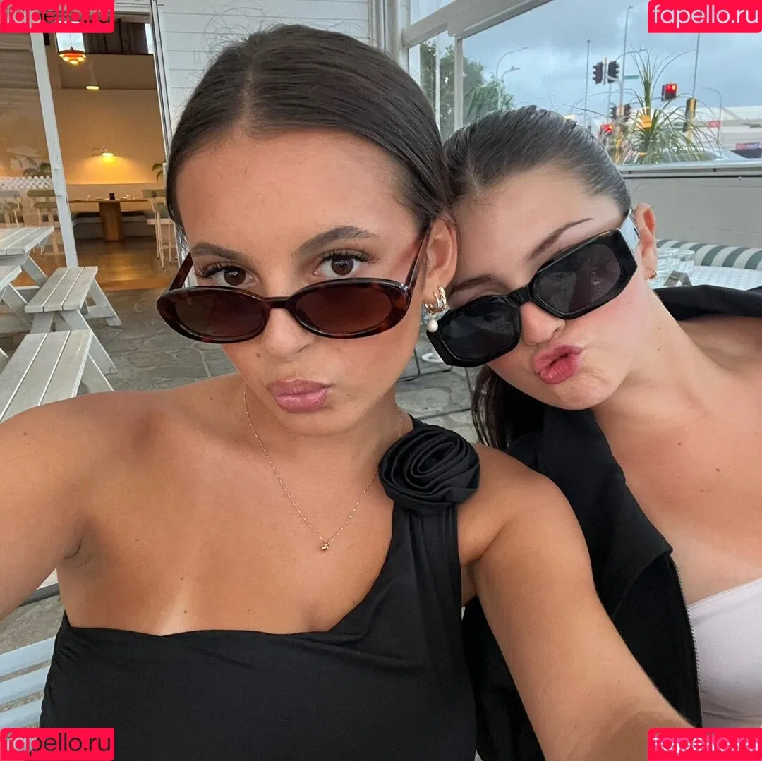 Ella Midgley / ellamiidgley Onlyfans Photo Gallery 