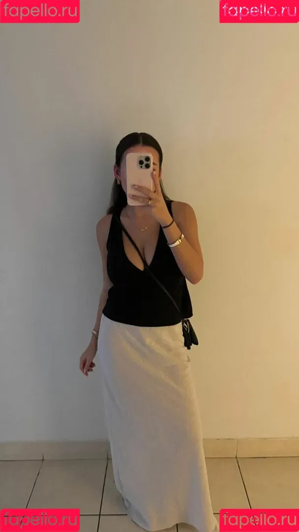 Ella Midgley / ellamiidgley Onlyfans Photo Gallery 