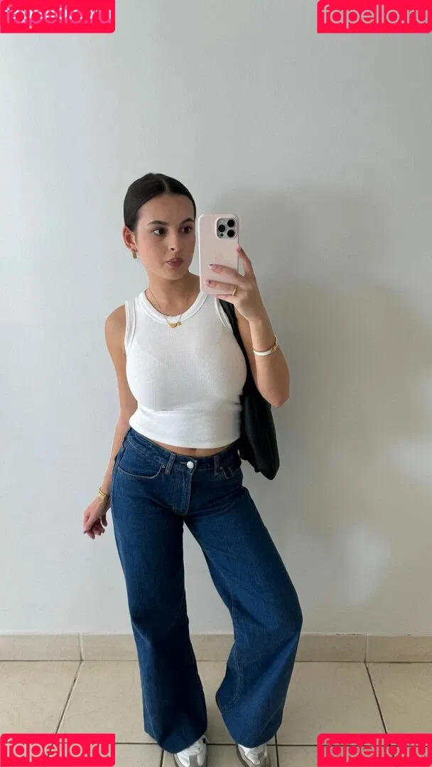 Ella Midgley / ellamiidgley Onlyfans Photo Gallery 