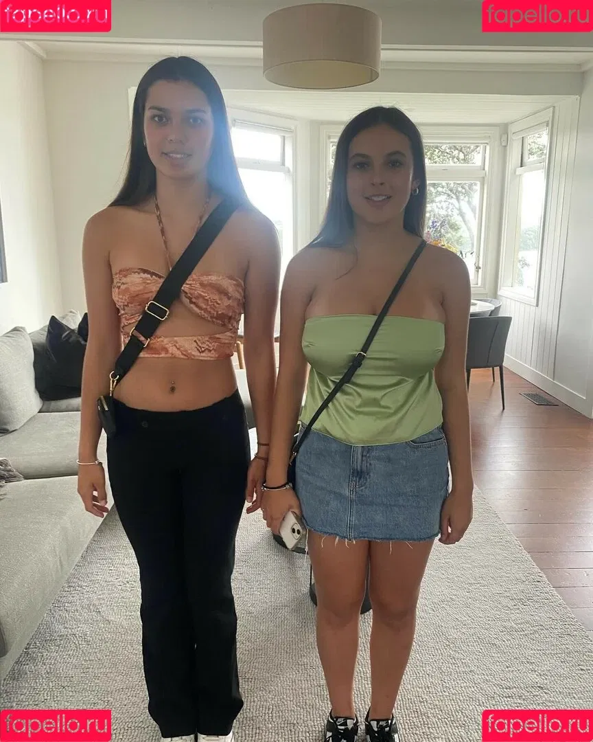 Ella Midgley / ellamiidgley Onlyfans Photo Gallery 