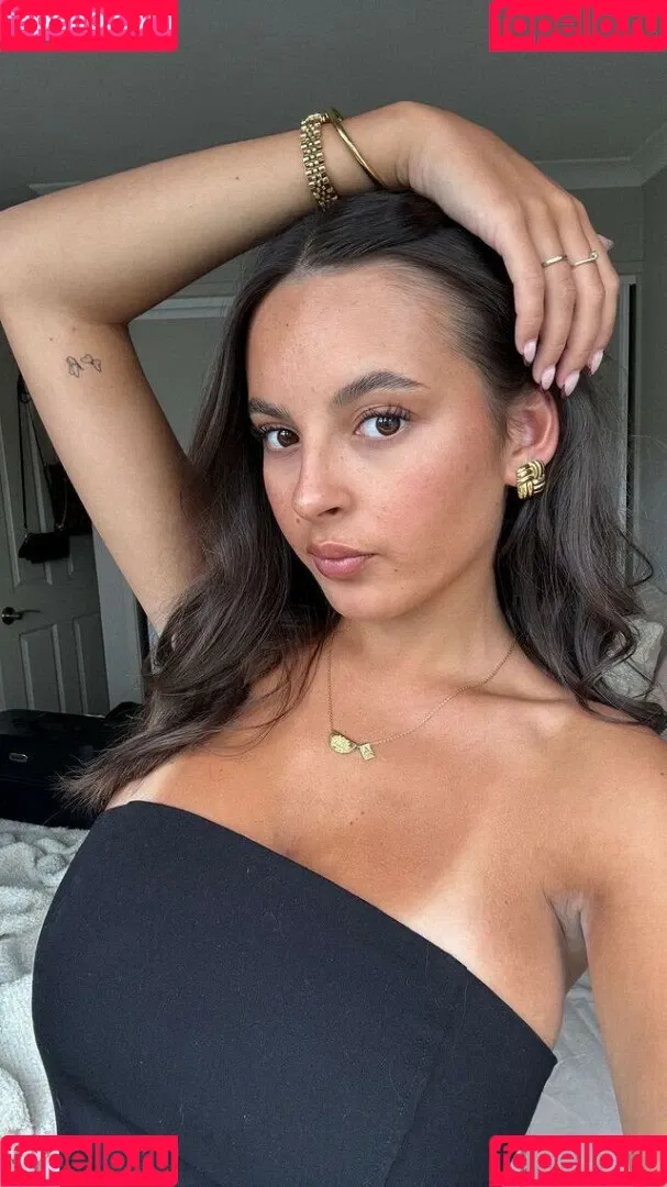 Ella Midgley / ellamiidgley Onlyfans Photo Gallery 