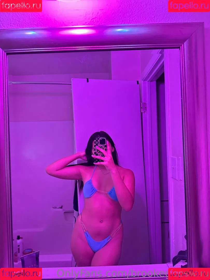 babyxxxkayla / brookeashwheeler / brookegoeswild Onlyfans Photo Gallery 