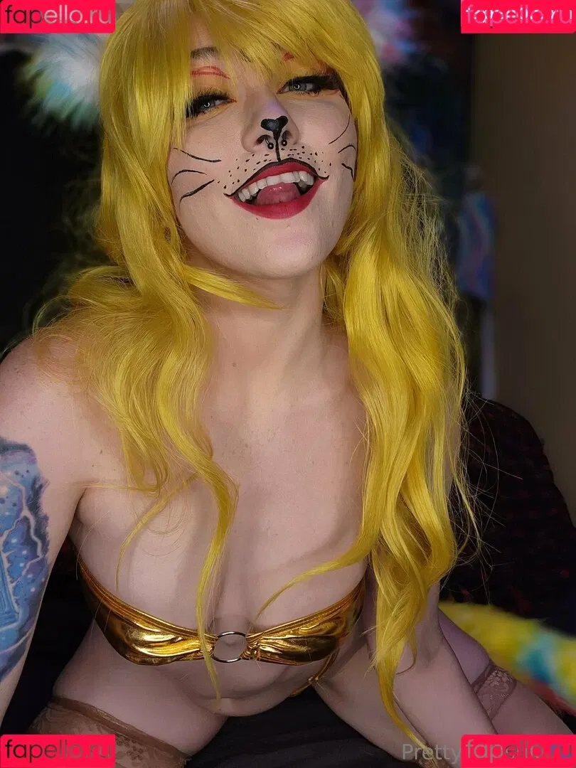 Erin Evelyn / Erin_Evelyn13 / Tsuki / erinevelyn2 / prettypettsuki Onlyfans Photo Gallery 