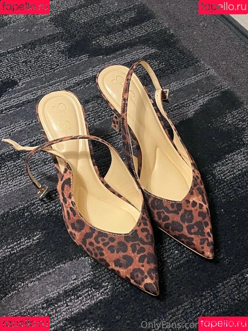 flumenar Onlyfans Photo Gallery 