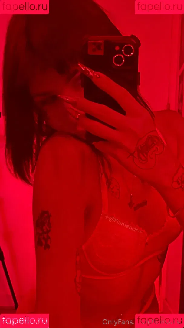 flumenar Onlyfans Photo Gallery 