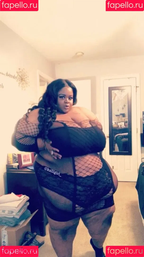 bigbabii / she_phat Onlyfans Photo Gallery 