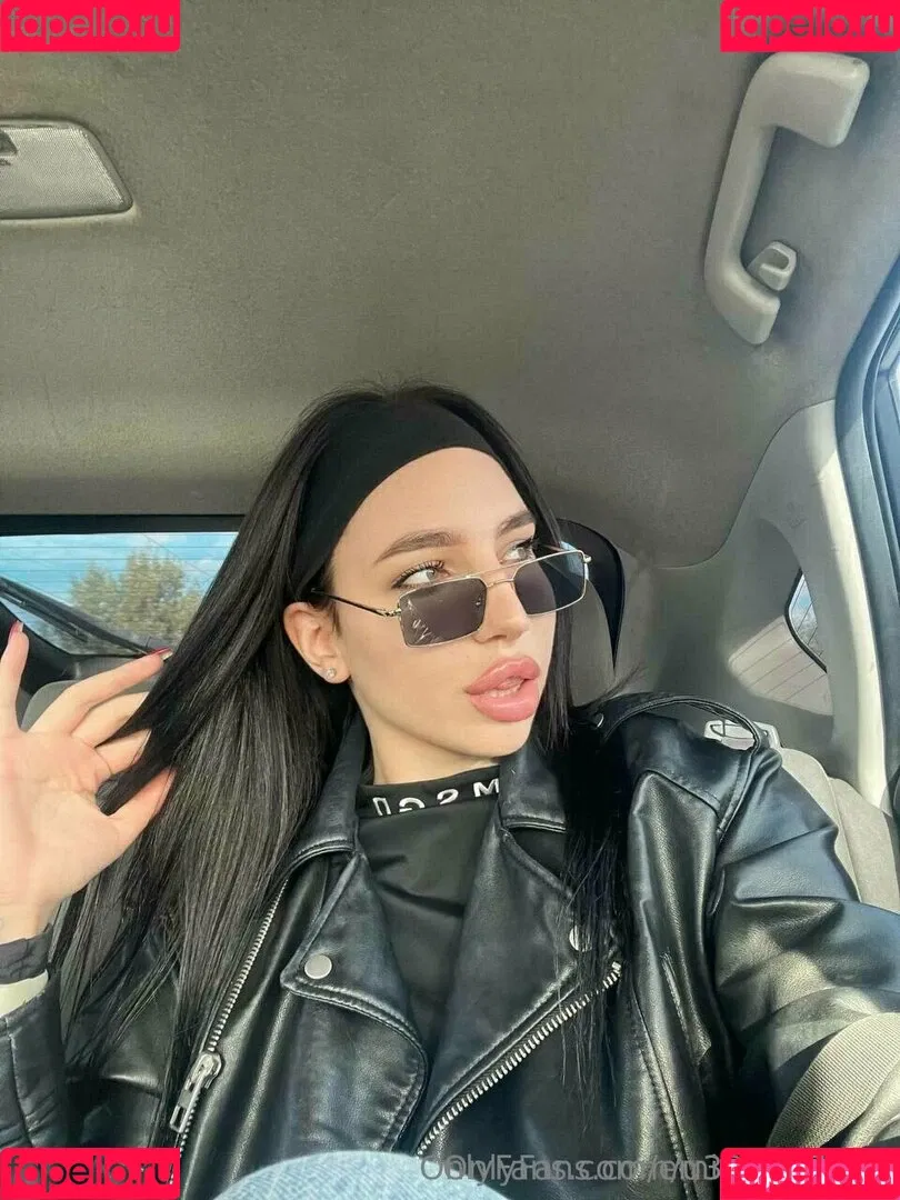 emilycandy18 / emilyycandy Onlyfans Photo Gallery 