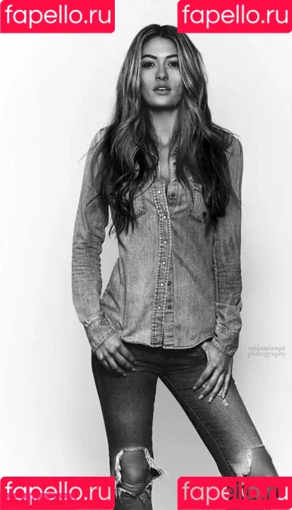 Charlotte Mckenna / Modelmouth / kennsss1 / model_mouth Onlyfans Photo Gallery 