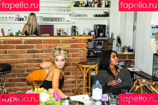 Charlotte Mckenna / Modelmouth / kennsss1 / model_mouth Onlyfans Photo Gallery 